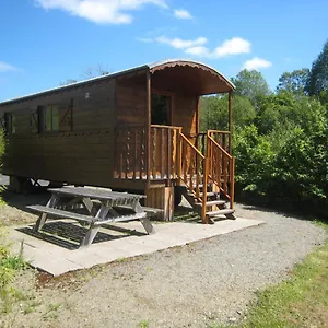 Roulotte Tout Confort , Saint-Martin-des-Champs (Finistere) France