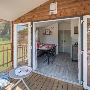 Paris Beau Village 3*, Villiers-sur-Orge France